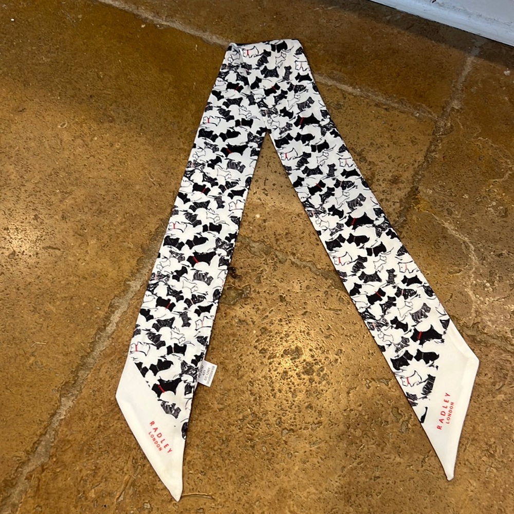 Radley London All Wrapped Up purse scarf